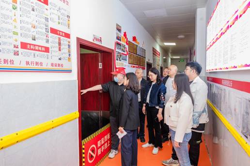 https://www.cqipc.edu.cn/__local/0/51/9F/970EAB550EE250FFDDFE063DFE9_41AACBBB_183F7.jpg